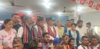 चितवनमा उपाध्यक्षसहित एमालेका २ सय बढी नेता कार्यकर्ता माओवादी केन्द्र प्रवेश