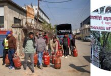 बजारमा ग्यासको हाहाकारः सुतेर बसेको छ काठमाडौं महानगर