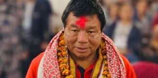 महावीरलाई प्रश्न गर्दा अभद्र व्यवहारमा समातिएका विकासलाई छाडियो
