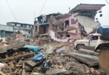 गैरीगाउँ क्षेत्रमा अतिक्रमण गरी निर्माण गरिएका सबै ठूला घर भत्काइयो