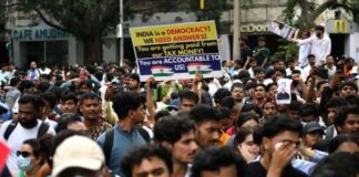 के भारतमा भदौ २३/२४ हुन लागेको हो ? चलो संसद अभियान- राहुल गान्धी र इन्दिरा गान्धी पनि पक्राउ