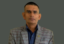 ३५० मा मोबाइलको कभर र सिसा फेर्दा प्रहरीका सईलाई पर्यो १० लाखको उपहार