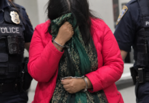 अमेरिकामा एक नेपाली महिलाद्धारा लिपिस्टिक चोरी, हत्कडीसहित हिरासत लगियाे